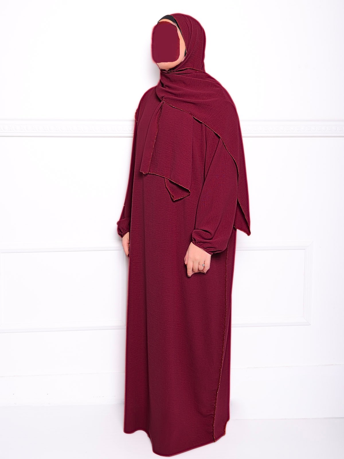 Abaya voile intégré couture dorée réversible en soie de médine - les merveilles de rahma