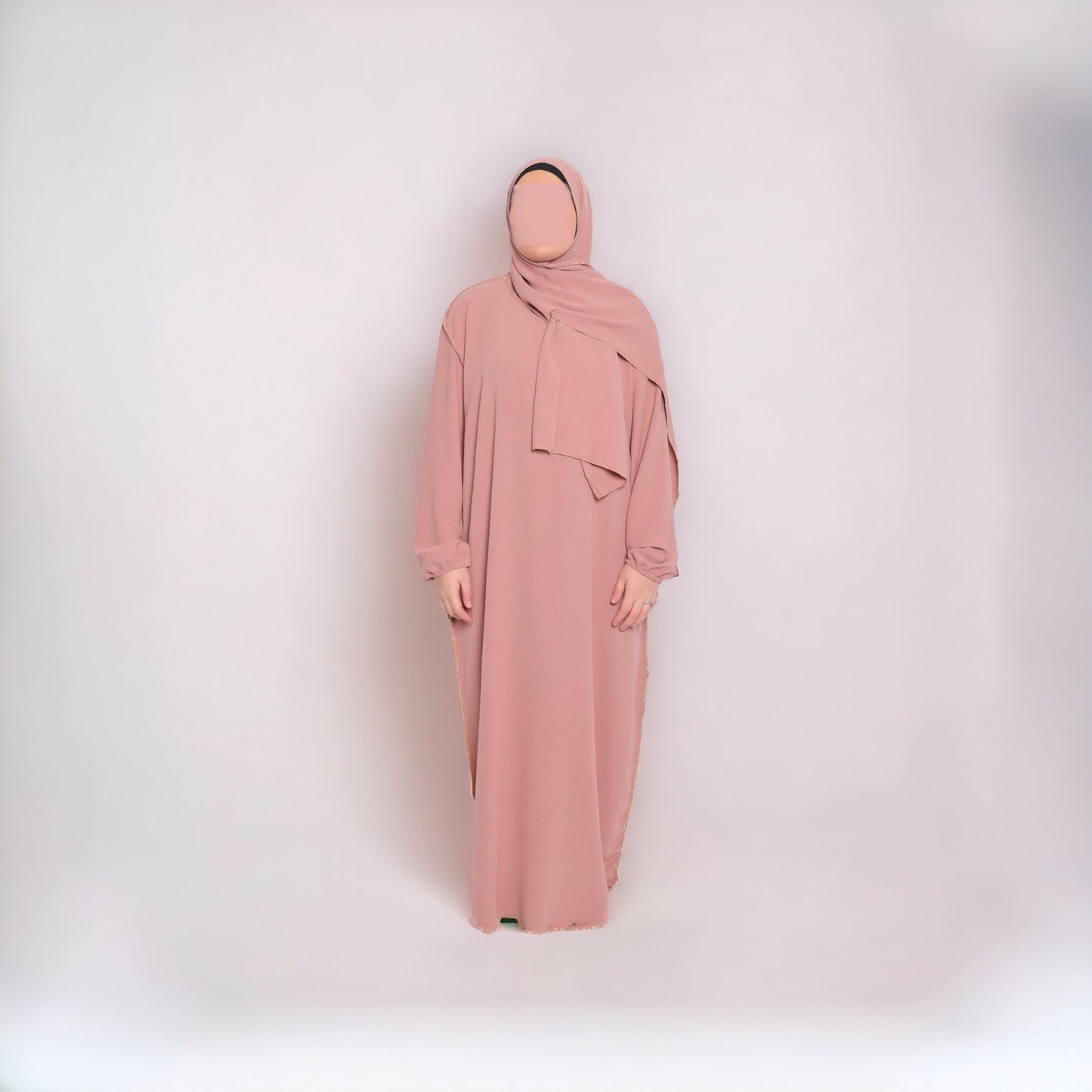 Abaya voile intégré couture dorée réversible en soie de médine - les merveilles de rahma