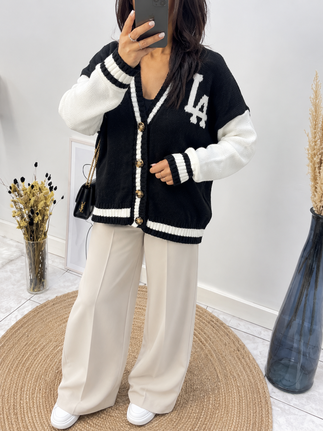 gilet college farah ( Noire et Blanc ) les merveilles de rahma